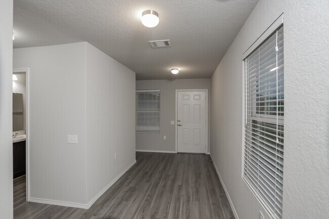 Building Photo - 11635 Boyd Bay