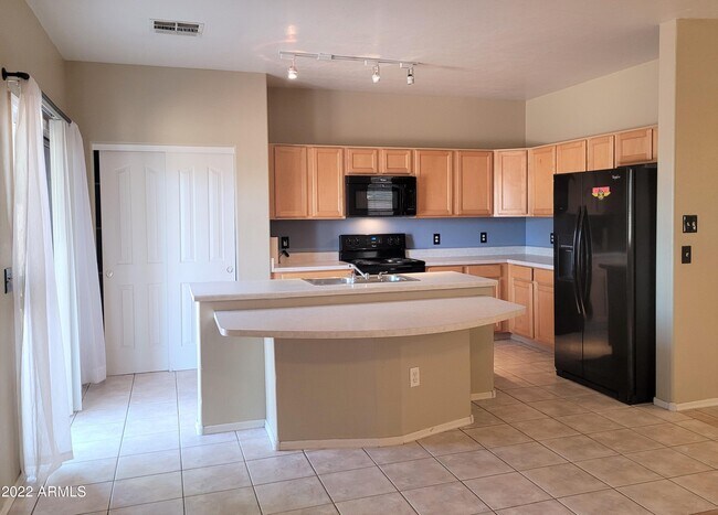 Building Photo - 2964 S Valle Verde