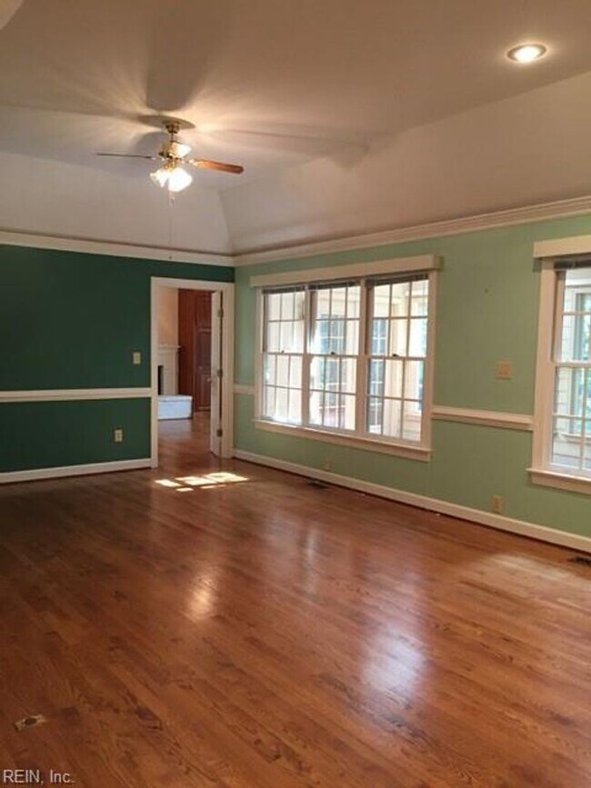 Foto del edificio - 4 BR 3.5 BA Single Family Home