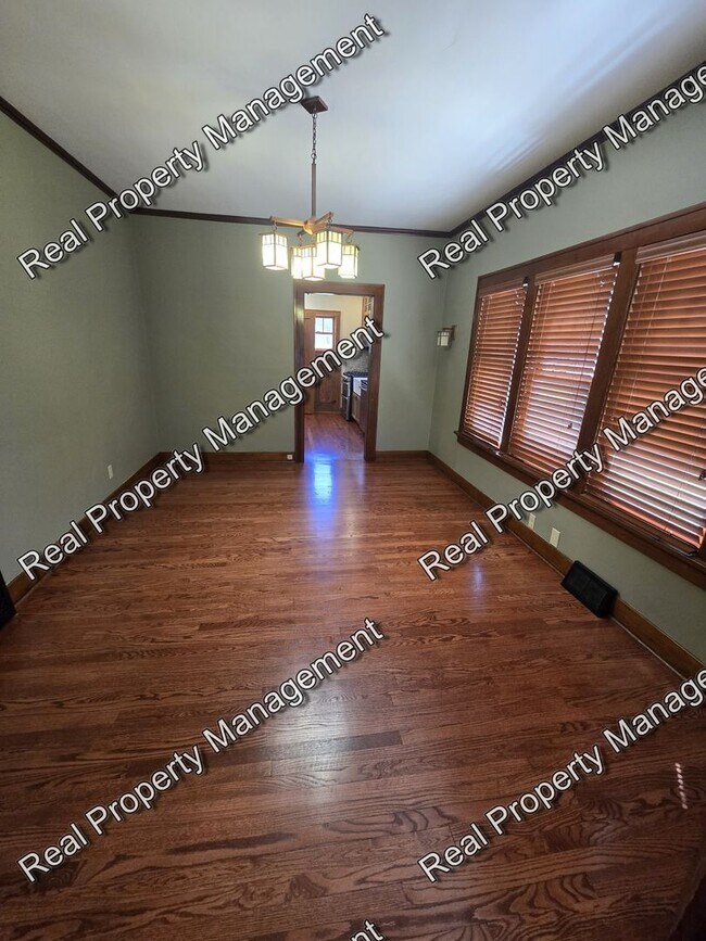 Foto del edificio - Charming Three Bedroom Ranch