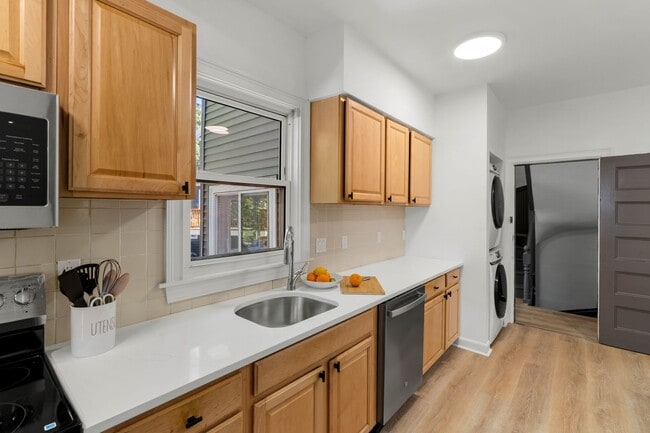 Foto del edificio - 80 Patten St