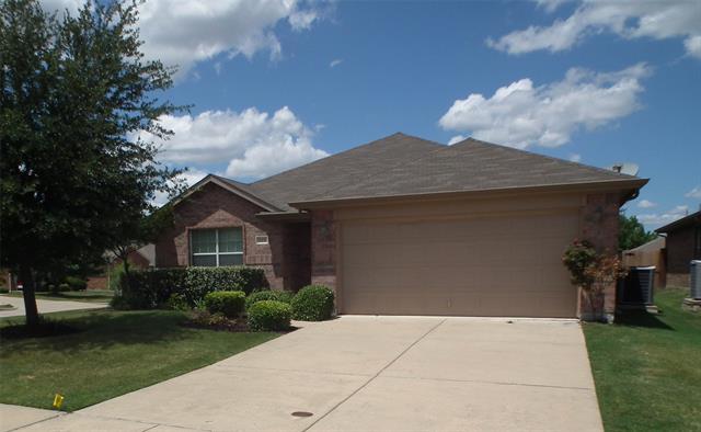 Foto principal - 519 Creekside Dr