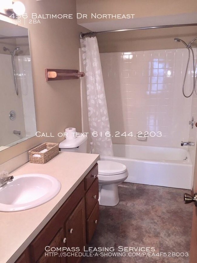 Building Photo - 4 bedroom in Grand Rapids MI 49503