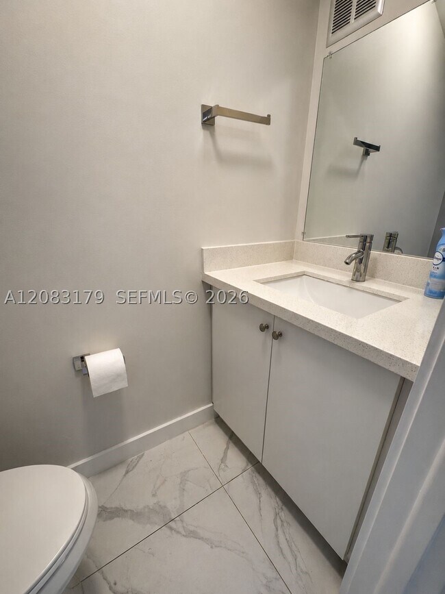 Foto del edificio - 3408 SW 112th Ave