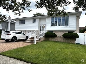 Building Photo - 159 Harris Dr