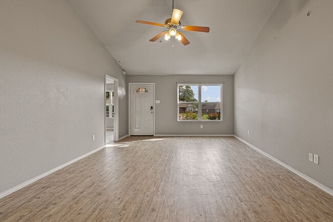 Building Photo - 2533 Judes Ct