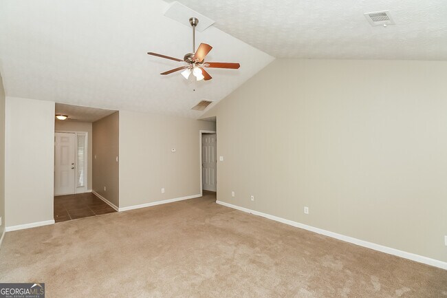 Building Photo - 178 Orchard Rd