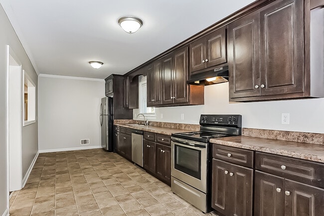 Building Photo - Beautifully 4-Bedroom Home in Augusta, GA