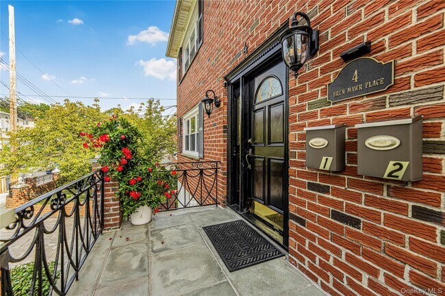 Foto del edificio - 2 Bryn Mawr Pl