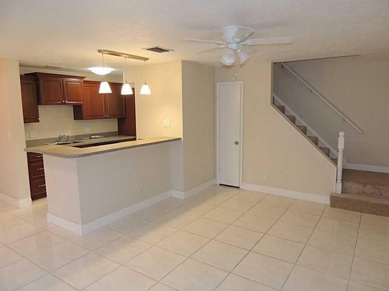 Foto principal - 2907 NW 89th Ter