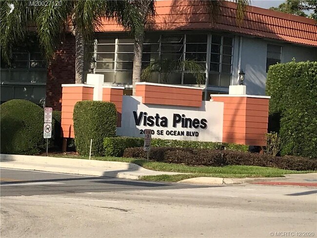 Foto del edificio - 2600 SE Ocean Blvd
