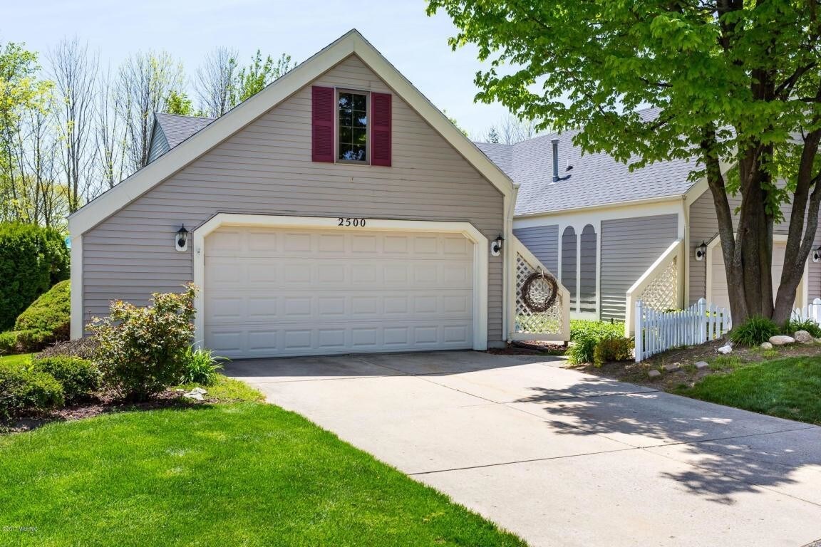 2500 Bridgeport Ln SE, Kentwood, MI 49508 Condo for Rent in Kentwood