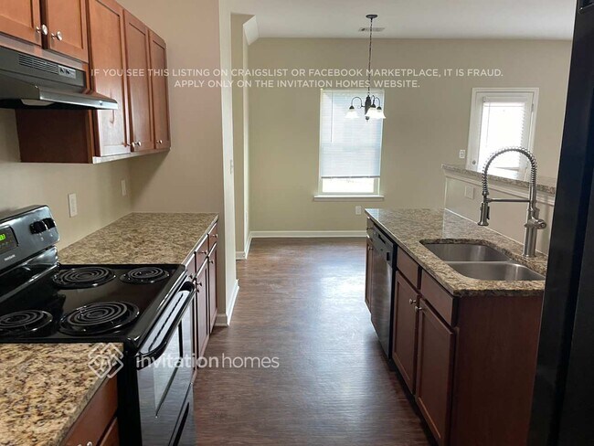 Foto del edificio - 203 Forrest Park Ln