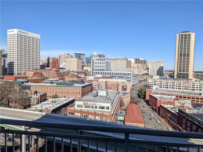 Building Photo - 301 Virginia St