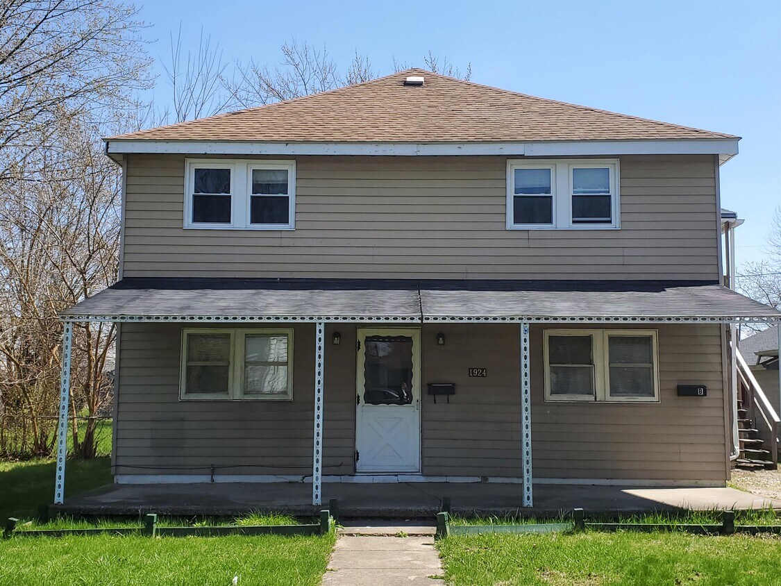 1924 S Market St, Kokomo, IN 46902 Townhome Rentals in Kokomo IN