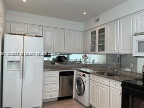 Building Photo - 6770 Indian Creek Dr