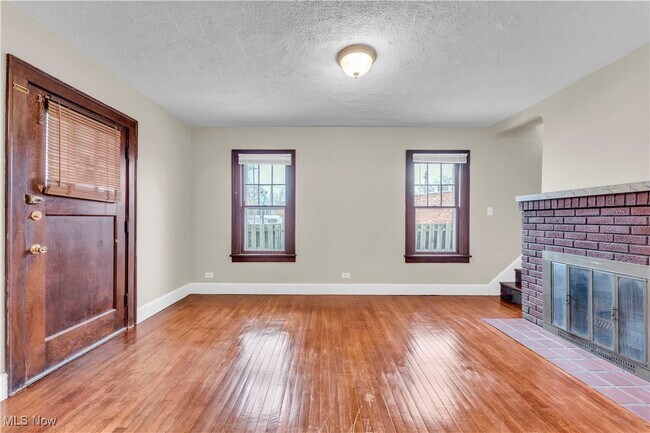 Foto del edificio - 221 E 266th St