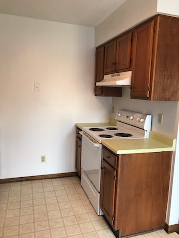 Building Photo - 9128 Woodpark Ln NW