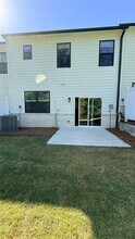 Building Photo - 1030 Sutherland Ln