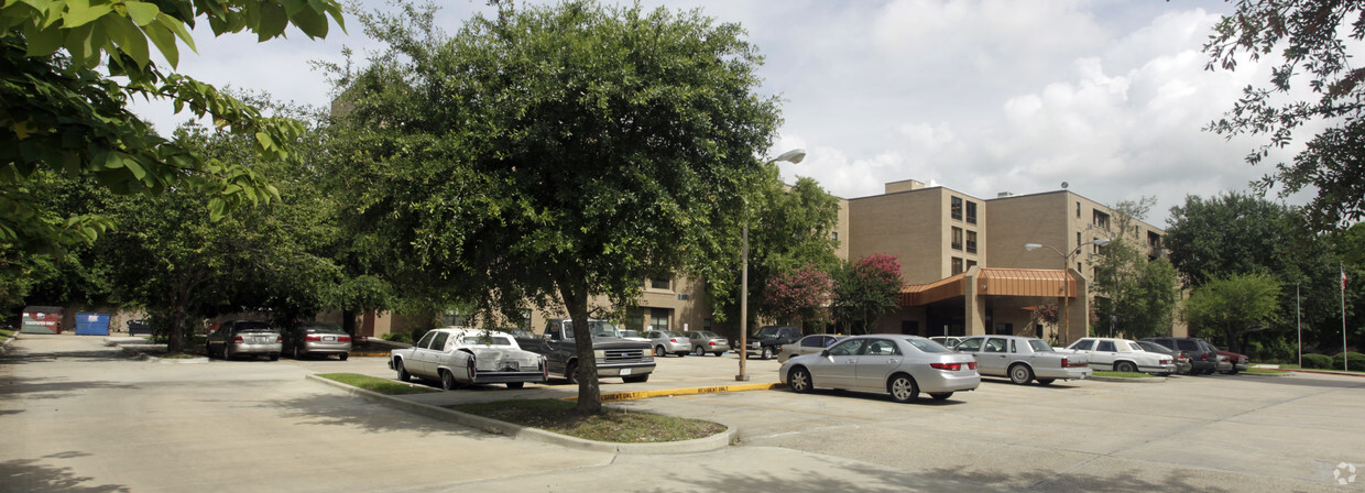 Primary Photo - Oak Park Plaza