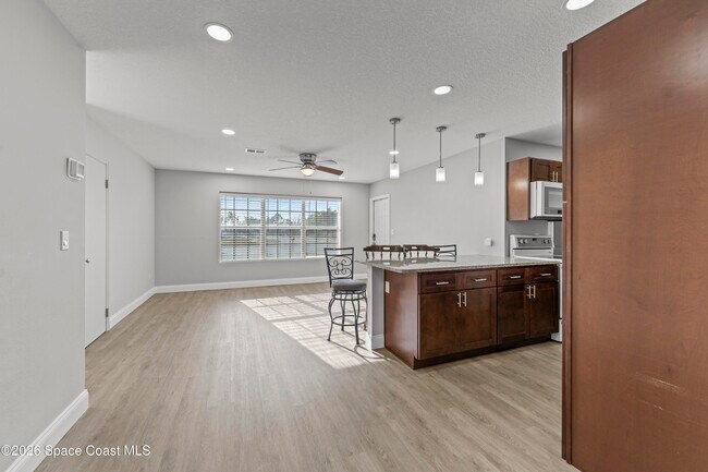 Building Photo - 2395 Port Malabar Blvd NE