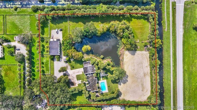 Foto del edificio - 15835 Imperial Point Ln