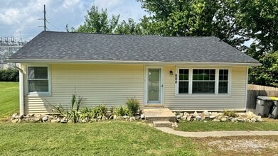 Building Photo - 600 W Cherokee Dr