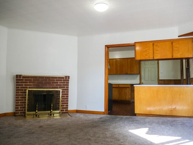 Building Photo - 73 Kenwood Park