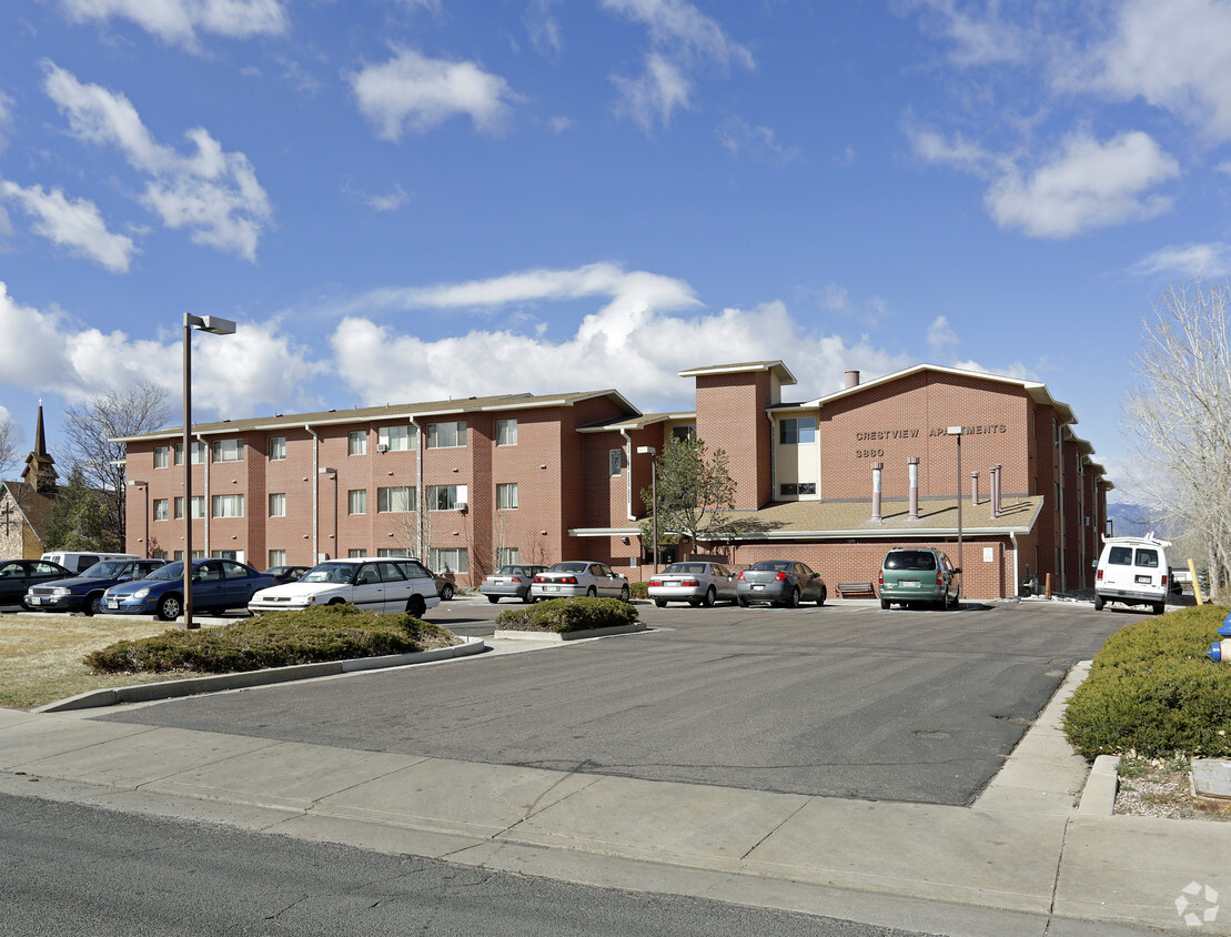 Primary Photo - Crestview Apartments