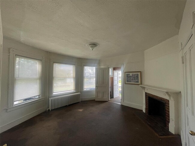 Building Photo - 187 Fisher Ave