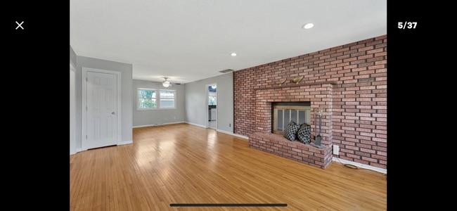 Building Photo - 865 N Redbarn Ln