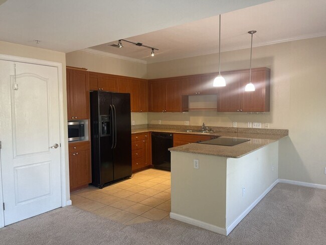 Building Photo - Charming 2 Bedroom Condo in Wildhorse Community