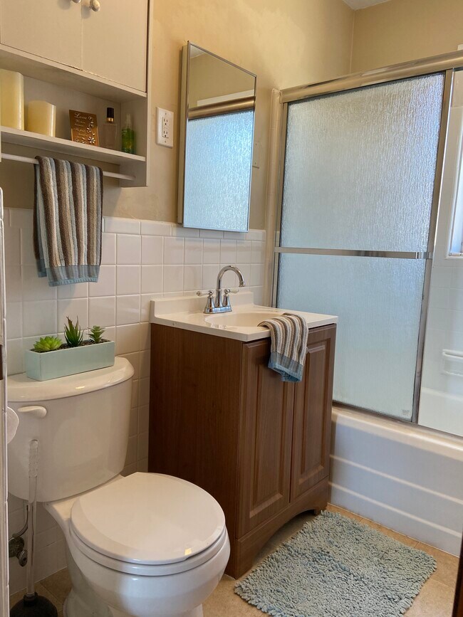 baño - 4530 35th St
