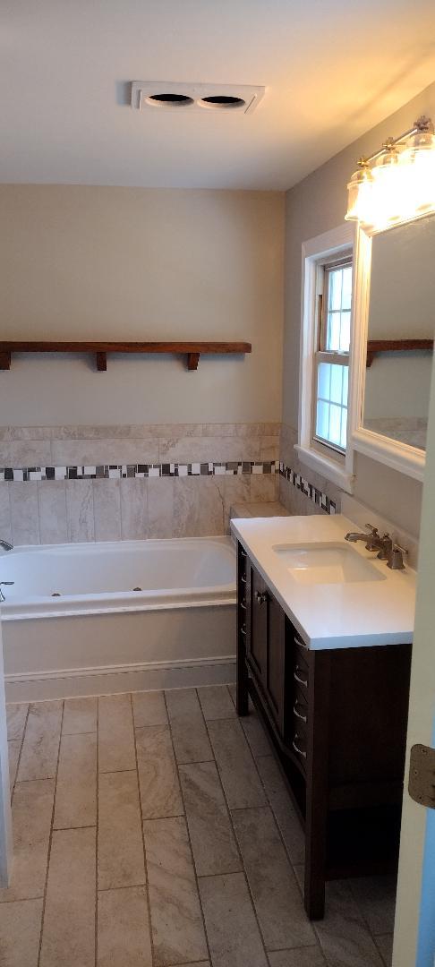 Building Photo - 7131 W State Hwy 22