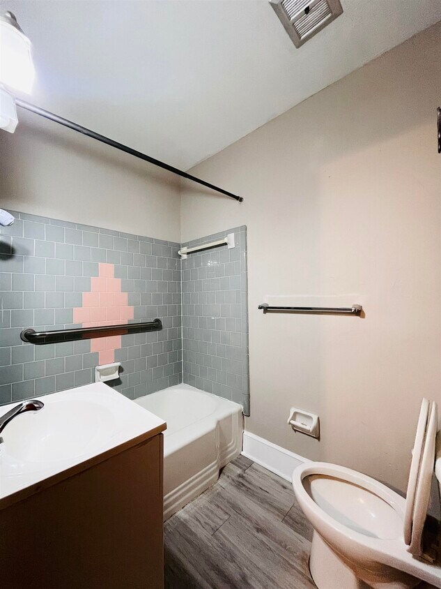 Foto del edificio - 3117 Gallimore Dr