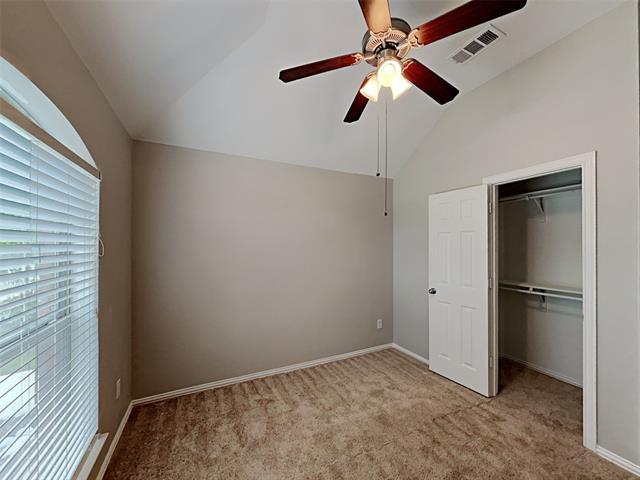 Foto del edificio - 8152 Black Ash Dr