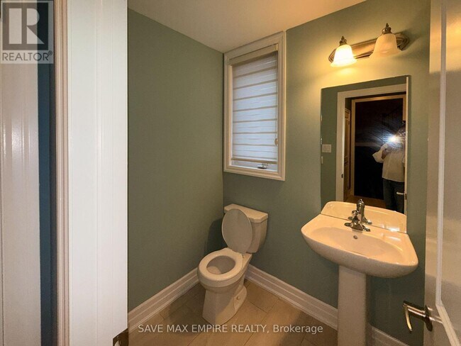 Building Photo - 9413 Tallgrass Ave