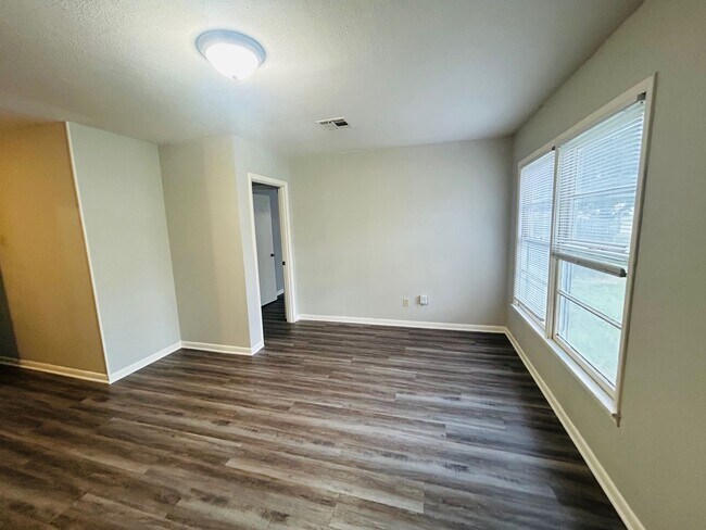 Foto del edificio - Spacious South Waco Home