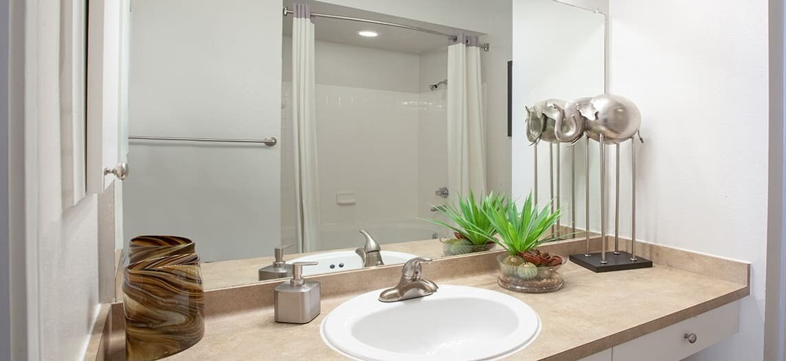 Building Photo - 6611 Southpoint St