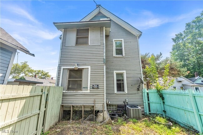 Building Photo - 3150 W 46th St
