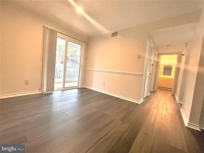 Building Photo - 1505 Lincoln Way