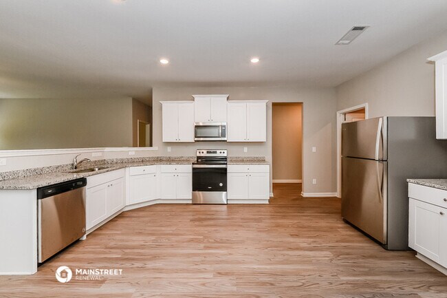 Building Photo - 135 Ashley Trace