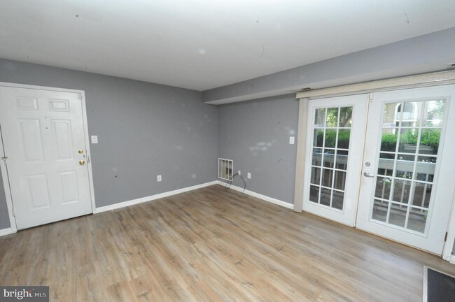 Building Photo - 5707 Olde Mill Ct