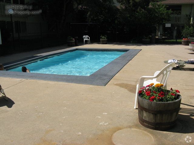 Building Photo - 2707 Valmont Rd. Apt 213D