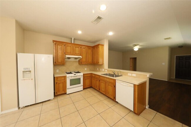 Building Photo - 2919 Autumnbrook Ln