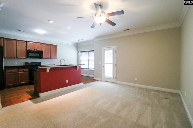 Building Photo - 364 Saluda Springs Rd