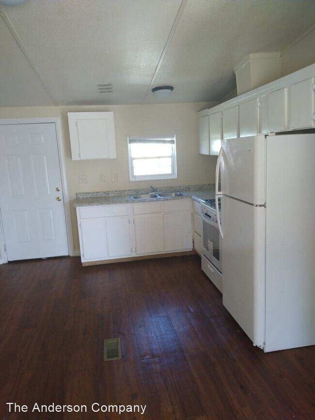 3 br, 2 bath House 526 9th St SW House Rental in Moultrie, GA