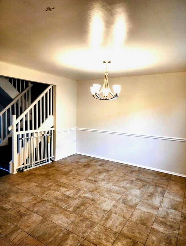 Building Photo - 12325 Boncrest Dr