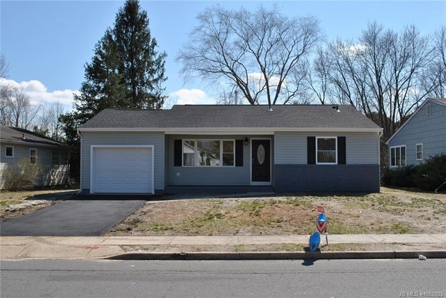 Building Photo - 3 Westbrook Dr