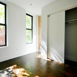 Primary Photo - 440 10th Ave